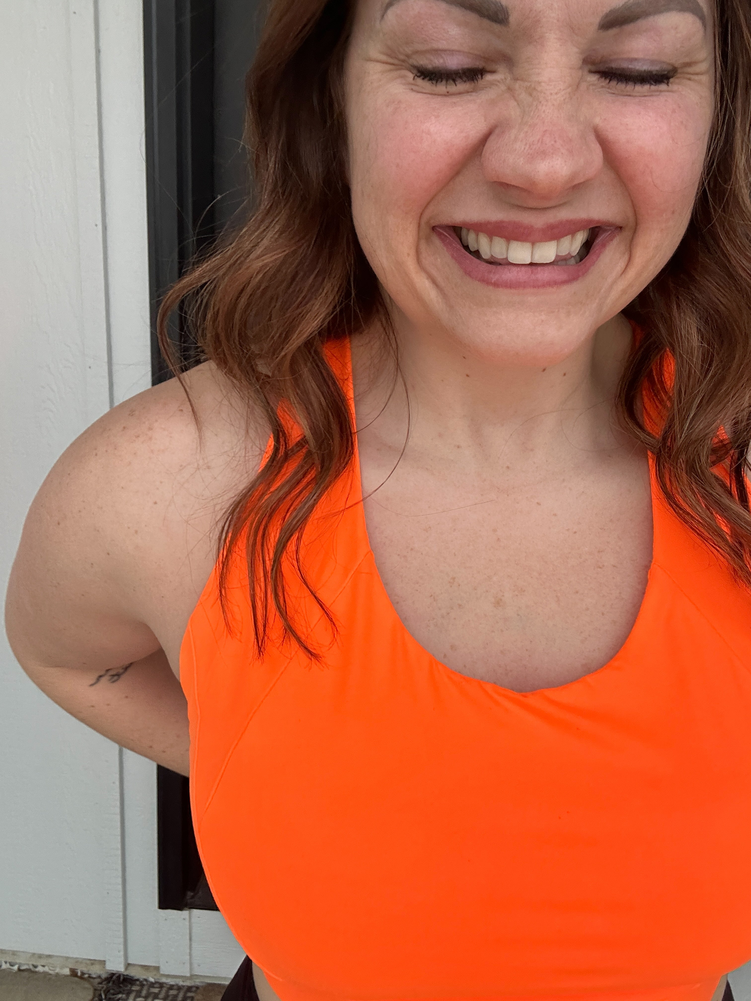 ACTIVE CRISS CROSS SPORTS BRA